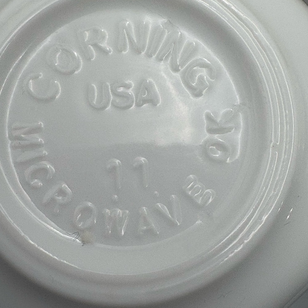 VTG Corelle Elegant Enhancements White Swirl 4 Coffee Cup Set Vitrelle Glass 8OZ - Picture 4 of 8